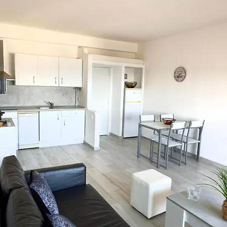 Les 3 Dauphins In Apartman *