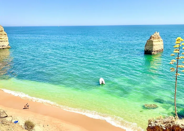 Les 3 Dauphins In Albufeira