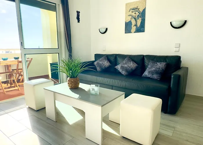 Les 3 Dauphins In Albufeira